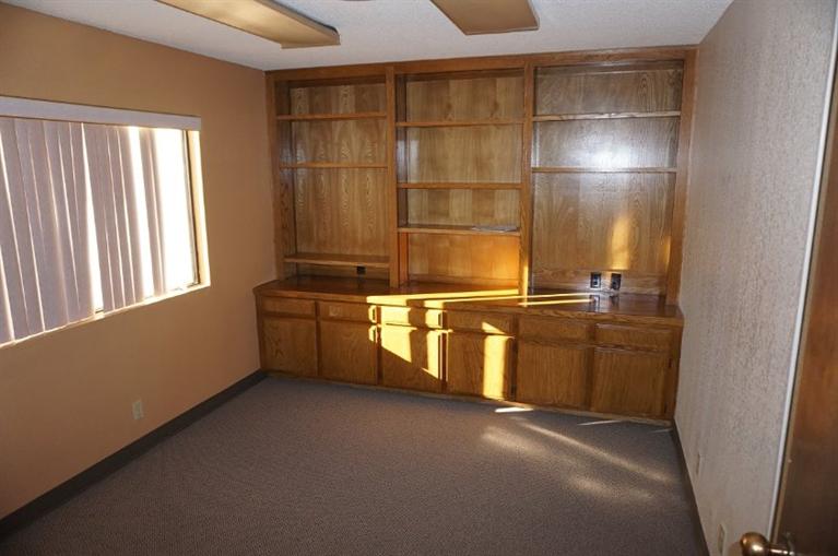 Apple Valley, CA 92307