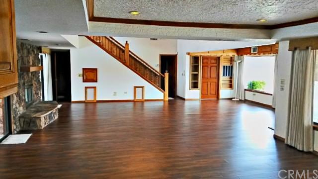 19838 Tomahawk Road, Apple Valley, CA 92307
