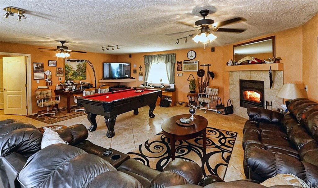 11860 Milpas Drive, Apple Valley, CA 92308