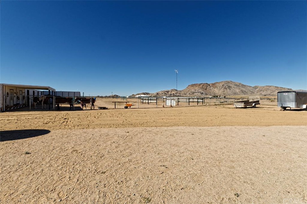 11860 Milpas Drive, Apple Valley, CA 92308
