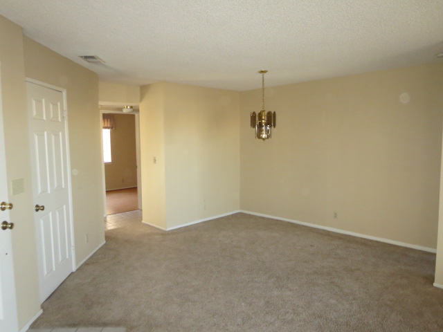 19048 Elm DriveApple Valley, CA, 92308San Bernardino County