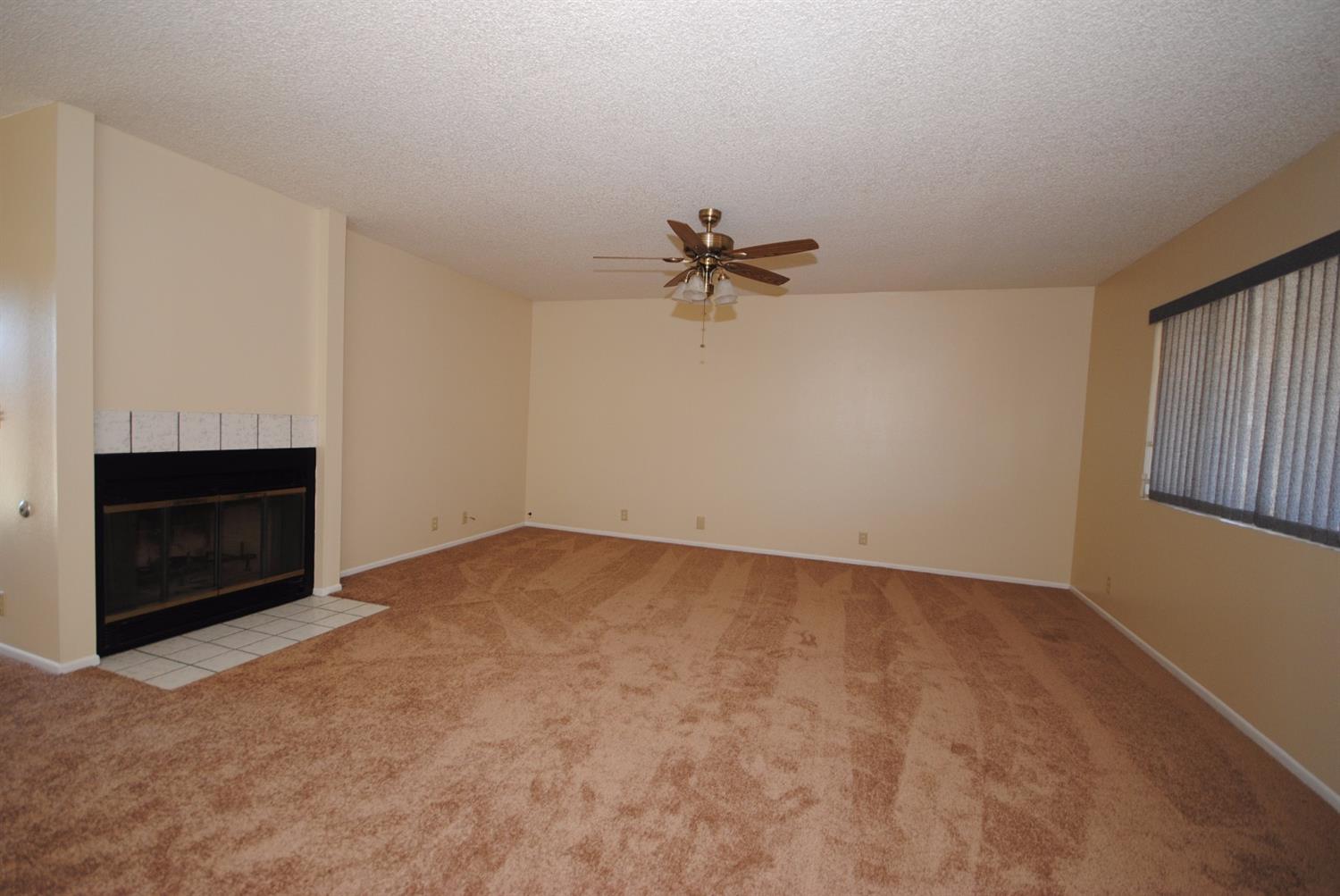 12809Pocono Road, Apple Valley, CA 92308