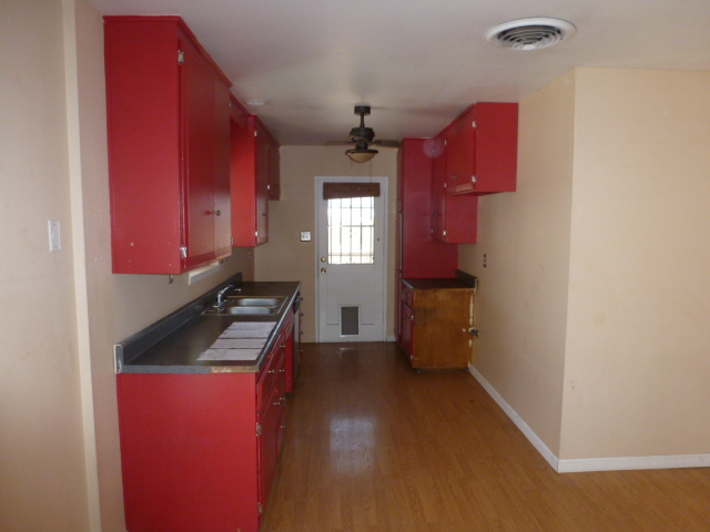 1113 Bigger StBarstow, CA, 92311San Bernardino County