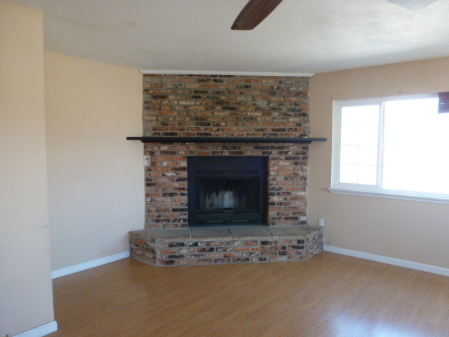 1113 Bigger StBarstow, CA, 92311San Bernardino County