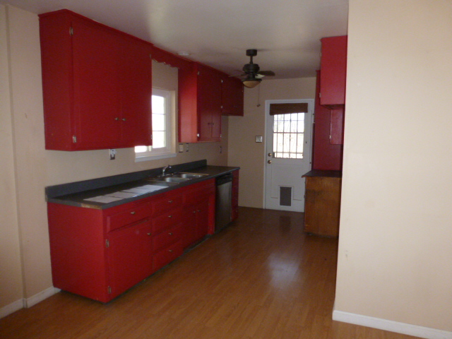 1113 Bigger StBarstow, CA, 92311San Bernardino County