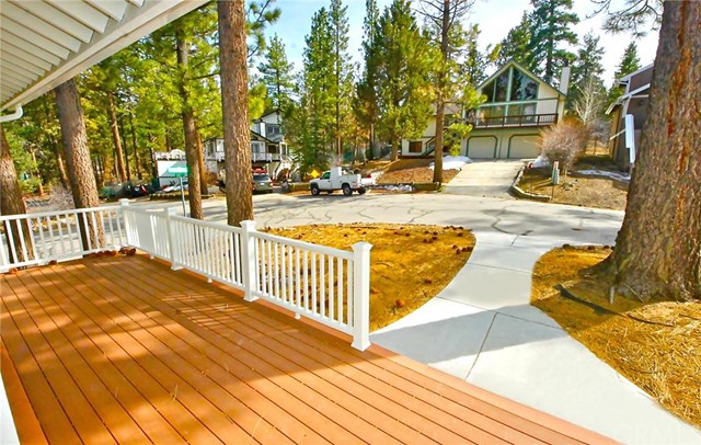 789 Raleigh Drive, Big Bear, CA 92314