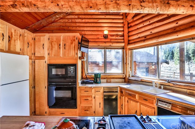 46706 Lakewood Drive, Big Bear, CA 92314