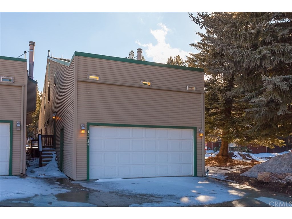 42527 Moonridge Road, Big Bear, CA 92315