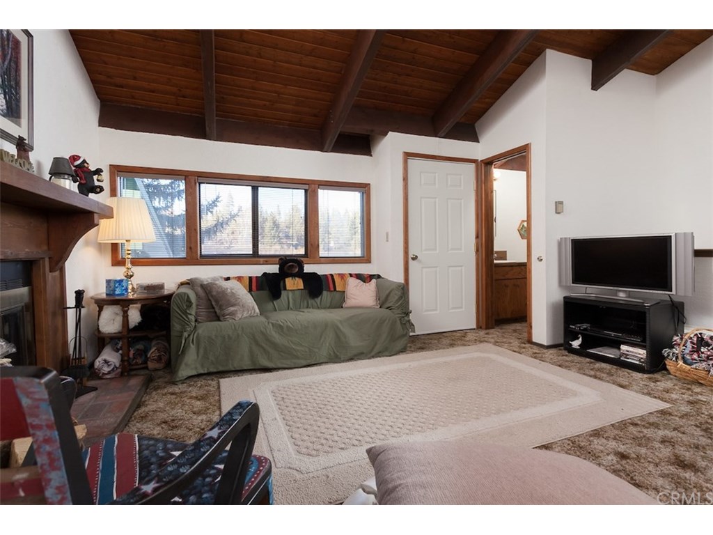 42527 Moonridge Road, Big Bear, CA 92315