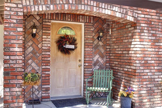 39160 Robin, Big Bear, CA 92315