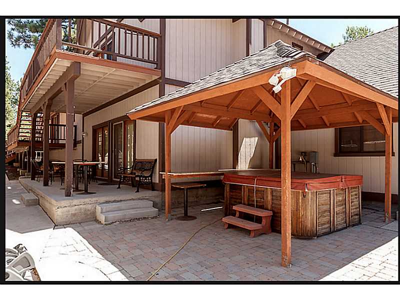 41744 SWAN DR., Big Bear Lake, CA 92315