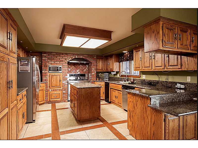 41744 SWAN DR., Big Bear Lake, CA 92315