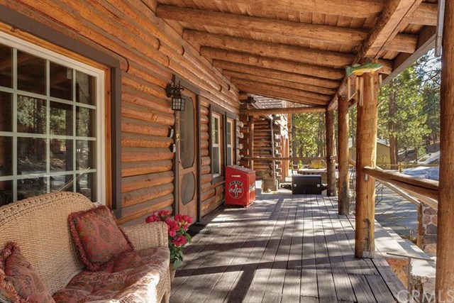 447 Chipmunk Lane, Big Bear, CA 92315