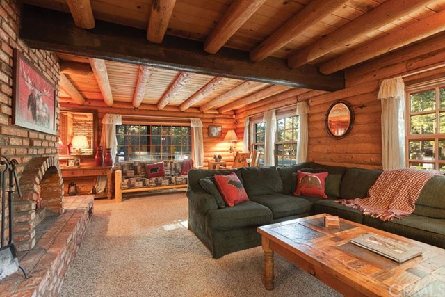 447 Chipmunk Lane, Big Bear, CA 92315