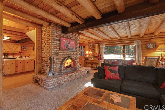 447 Chipmunk Lane, Big Bear, CA 92315