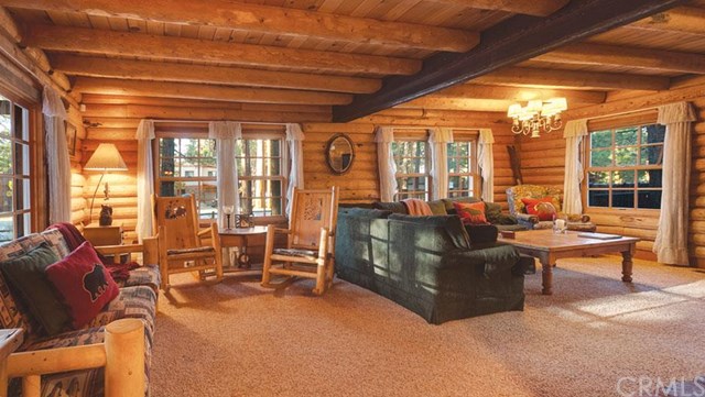 447 Chipmunk Lane, Big Bear, CA 92315