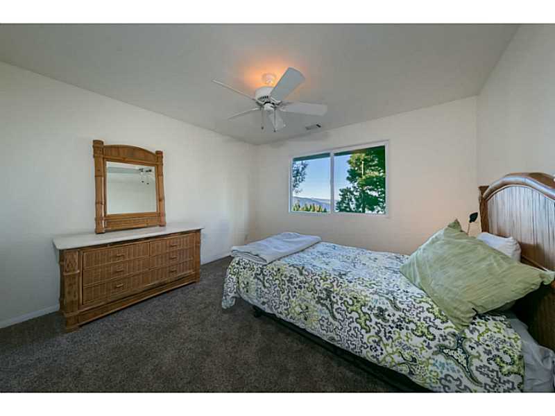 21750 BALLENGER, Crestline, CA 92322