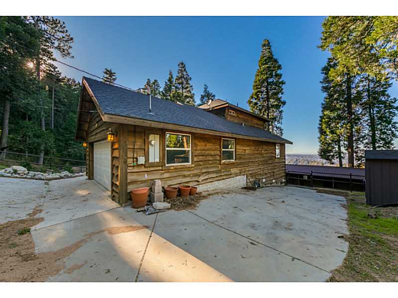 21750 BALLENGER, Crestline, CA 92322