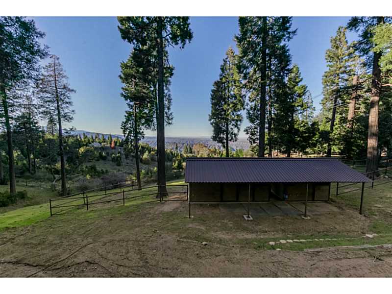 21750 BALLENGER, Crestline, CA 92322