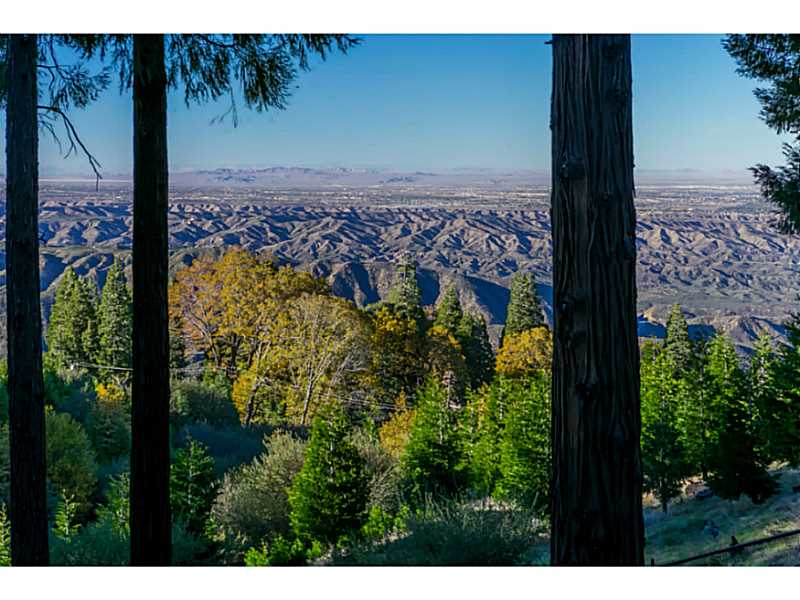 21750 BALLENGER, Crestline, CA 92322