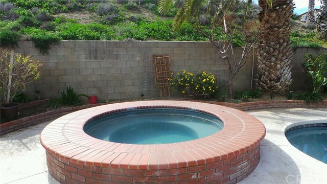 1588 Mohave Drive, Colton, CA 92324