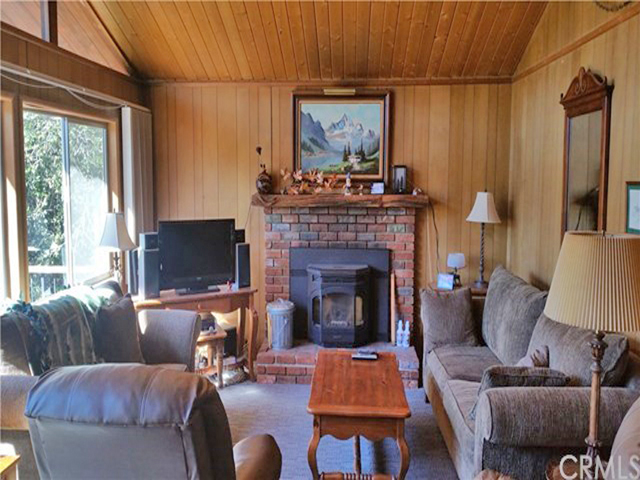 457 Wylerhorn Drive, Lake Gregory, CA 92325