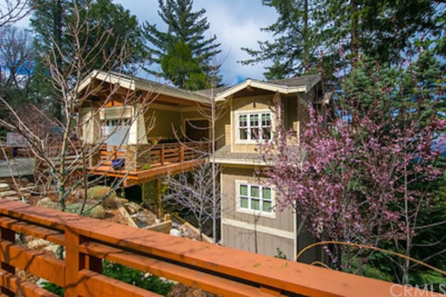24018 Skyland Drive, Crestline, CA 92325