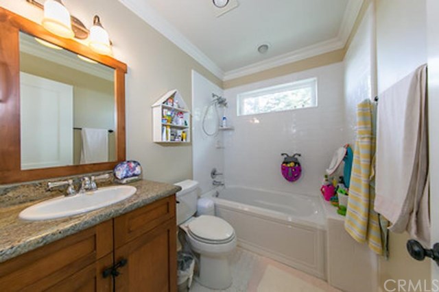 24018 Skyland Drive, Crestline, CA 92325