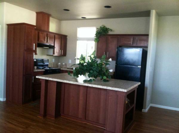 Villa Fontana 17377 Valley blvd SP 62Fontana, CA 92335
