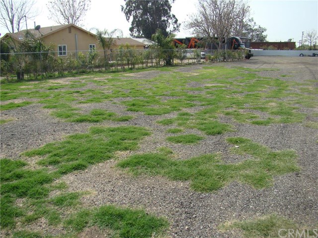 9898 Carob Avenue, Fontana, CA 92335