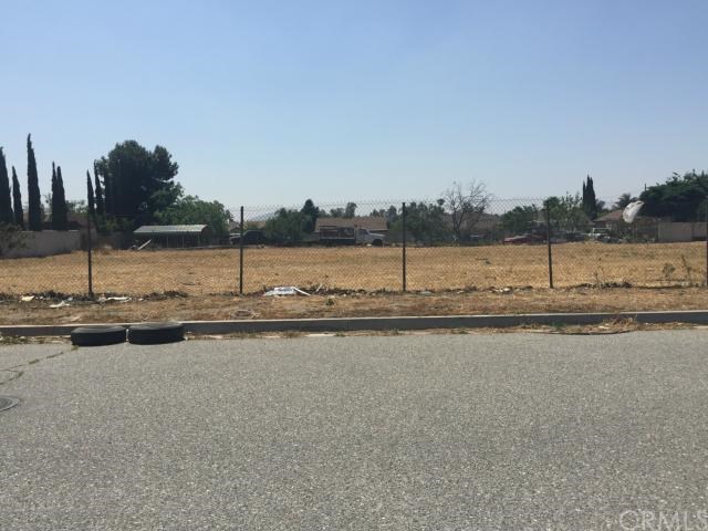 8967 Redwood Avenue, Fontana, CA 92335