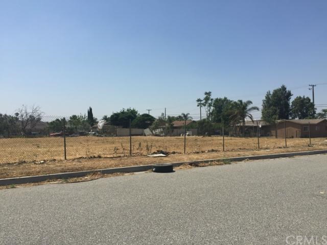 8967 Redwood Avenue, Fontana, CA 92335