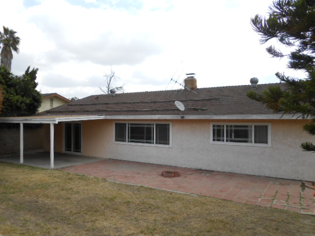 9004 Rosecrest LaneFontana, CA, 92335San Bernardino County