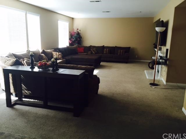 15281 Deerwood Lane, Fontana, CA 92336