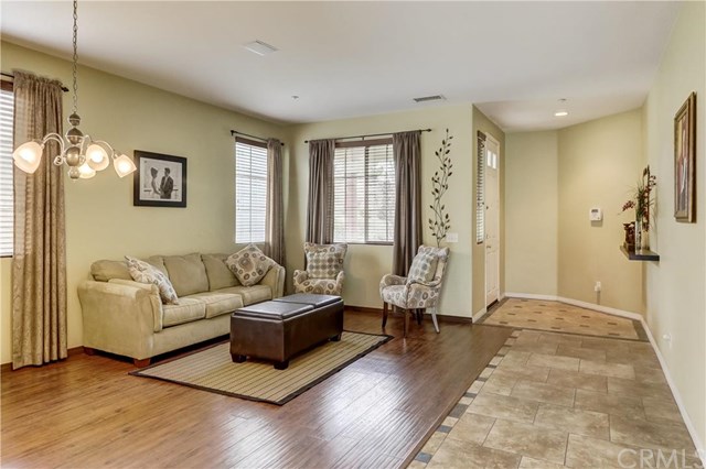 15236 Fox Ridge Dr, Fontana, United States 92336