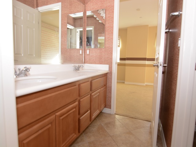 15568 Sicily LnFontana, CA, 92336San Bernardino County