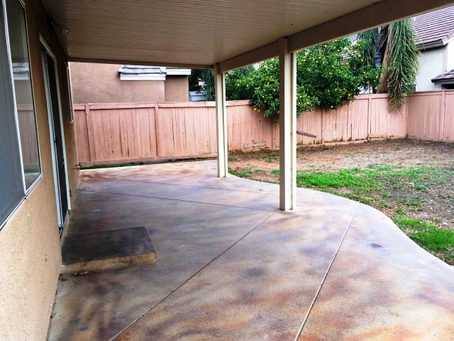 16325 Applegate DrFontana, CA, 92337San Bernardino County