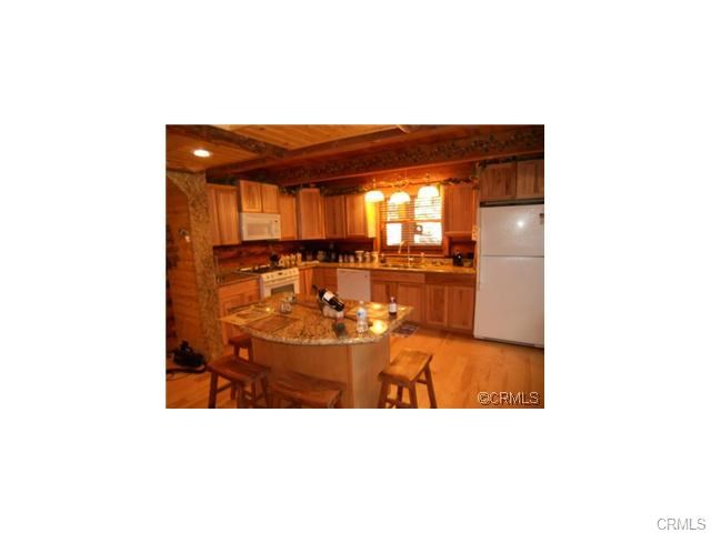 33186 Wild Rose Drive, Green Valley Lake, CA 92341