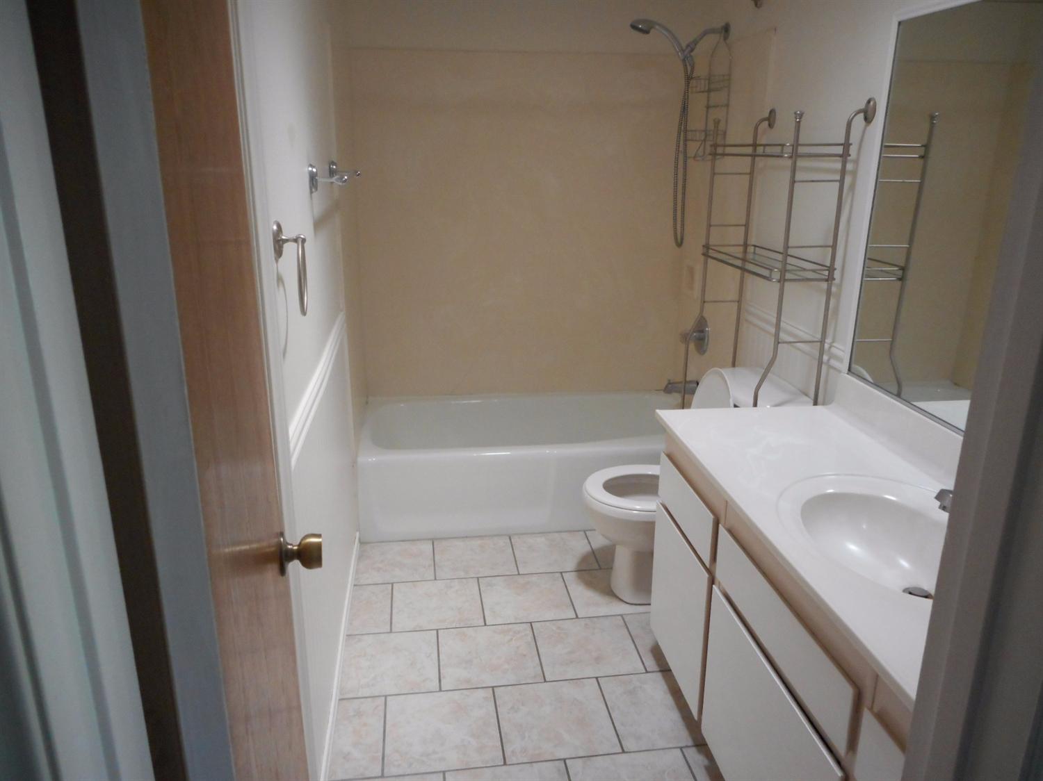 27535Lakeview Drive, Helendale, CA 92342
