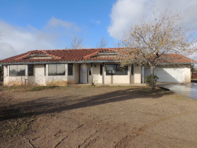 8834 Bellflower StreetOak Hills, CA, 92344San Bernardino County