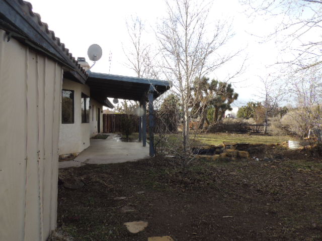 8834 Bellflower StreetOak Hills, CA, 92344San Bernardino County