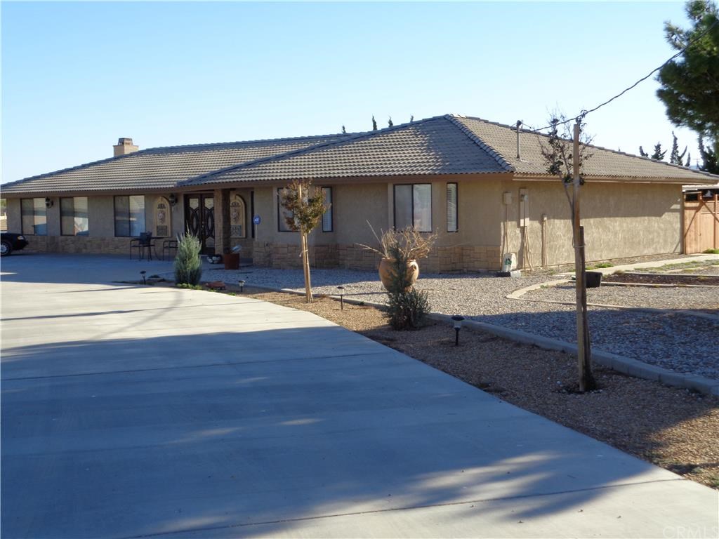 12585 Cedar Street, Oak Hills, CA 92344