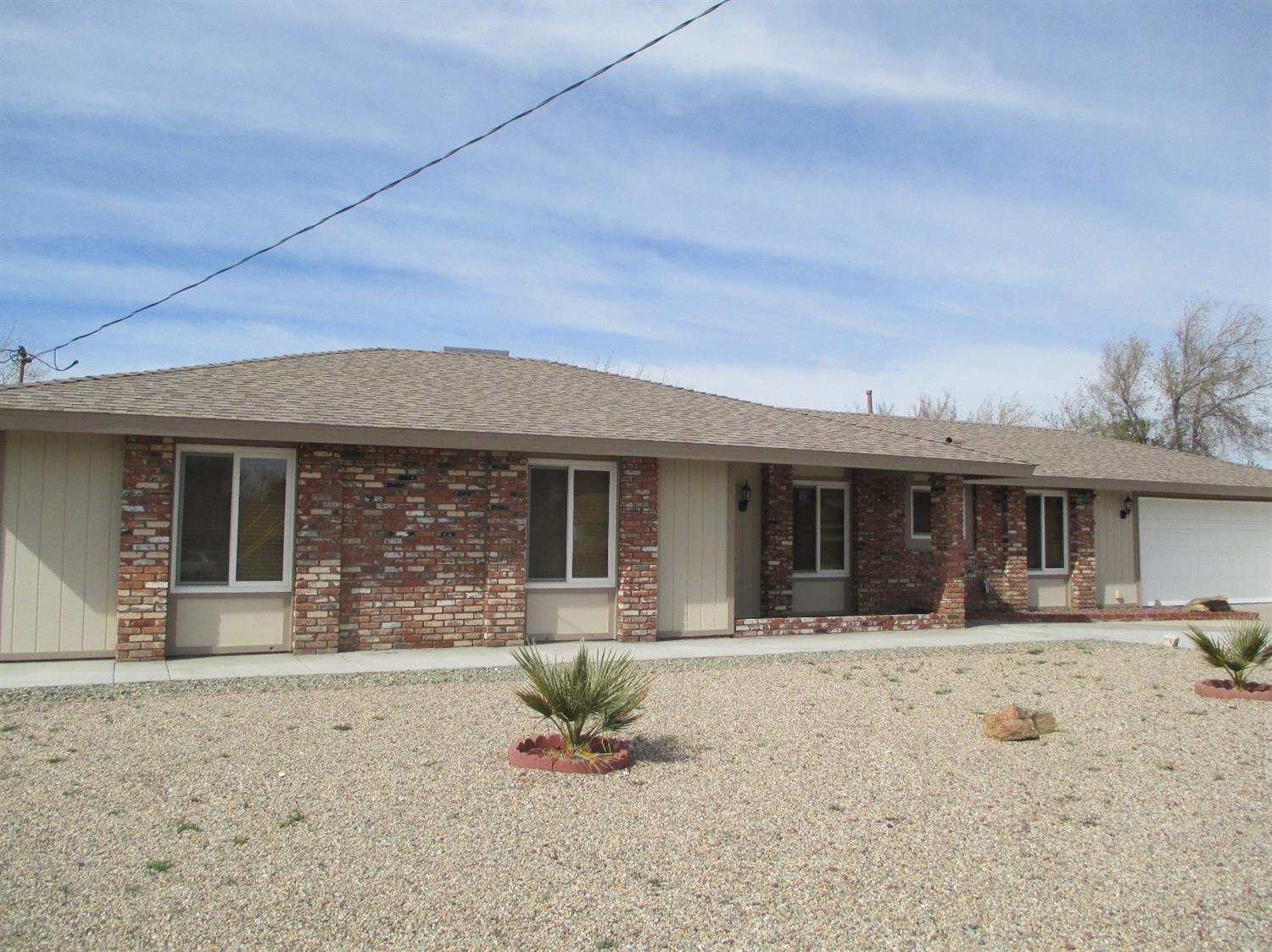 8850Camphor Avenue, Hesperia, CA 92345