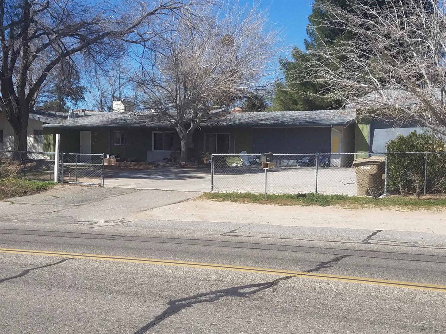 Hesperia, CA 92345