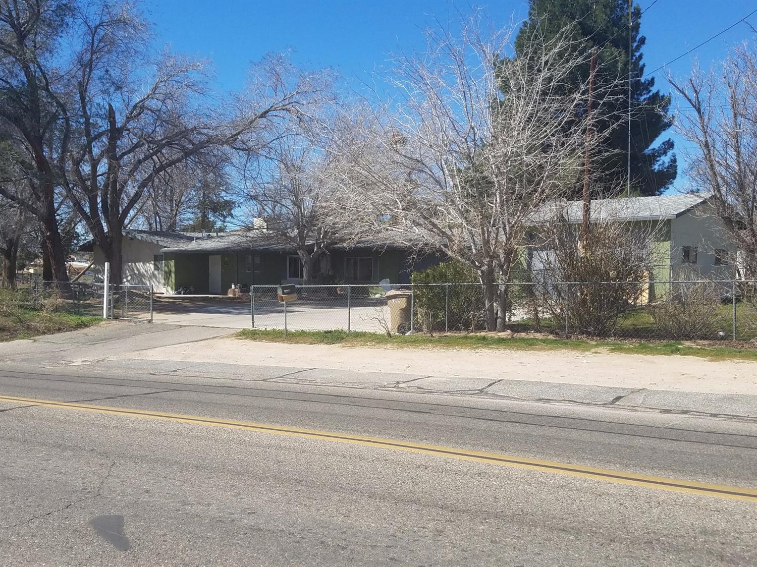 Hesperia, CA 92345