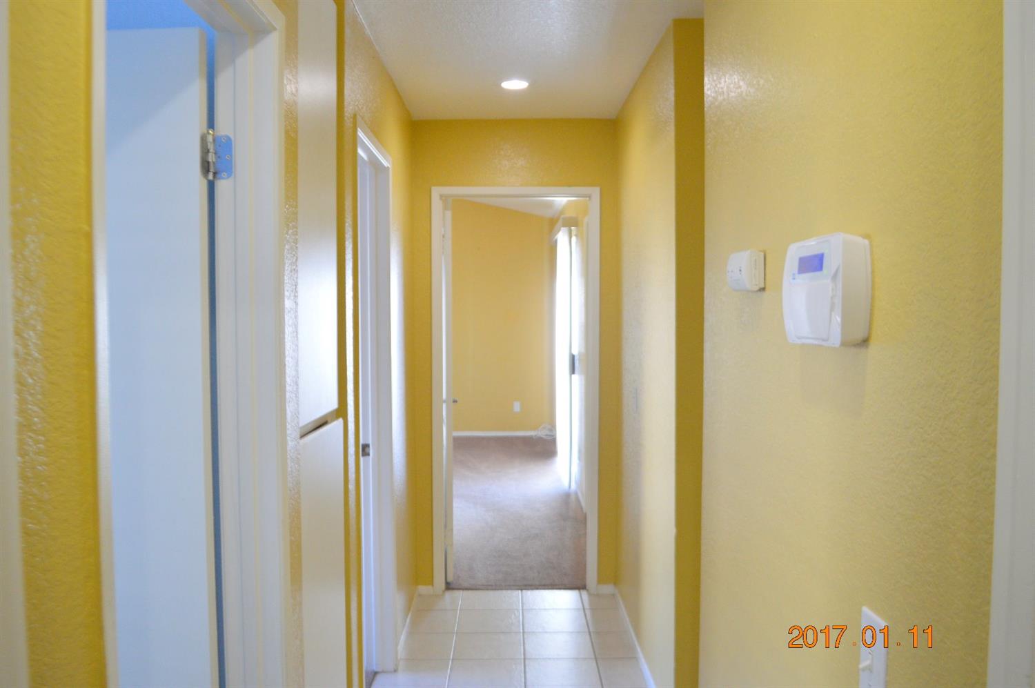 8553Dove Creek, Hesperia, CA 92345