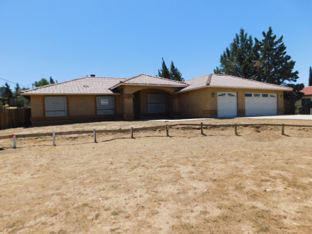 7395 Bangor AvenueHesperia, CA, 92345San Bernardino County