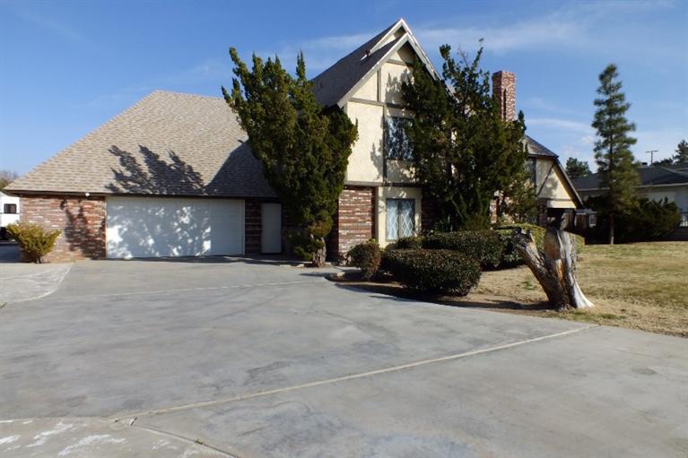 8607 Pico Ave, Hesperia, United States 92345