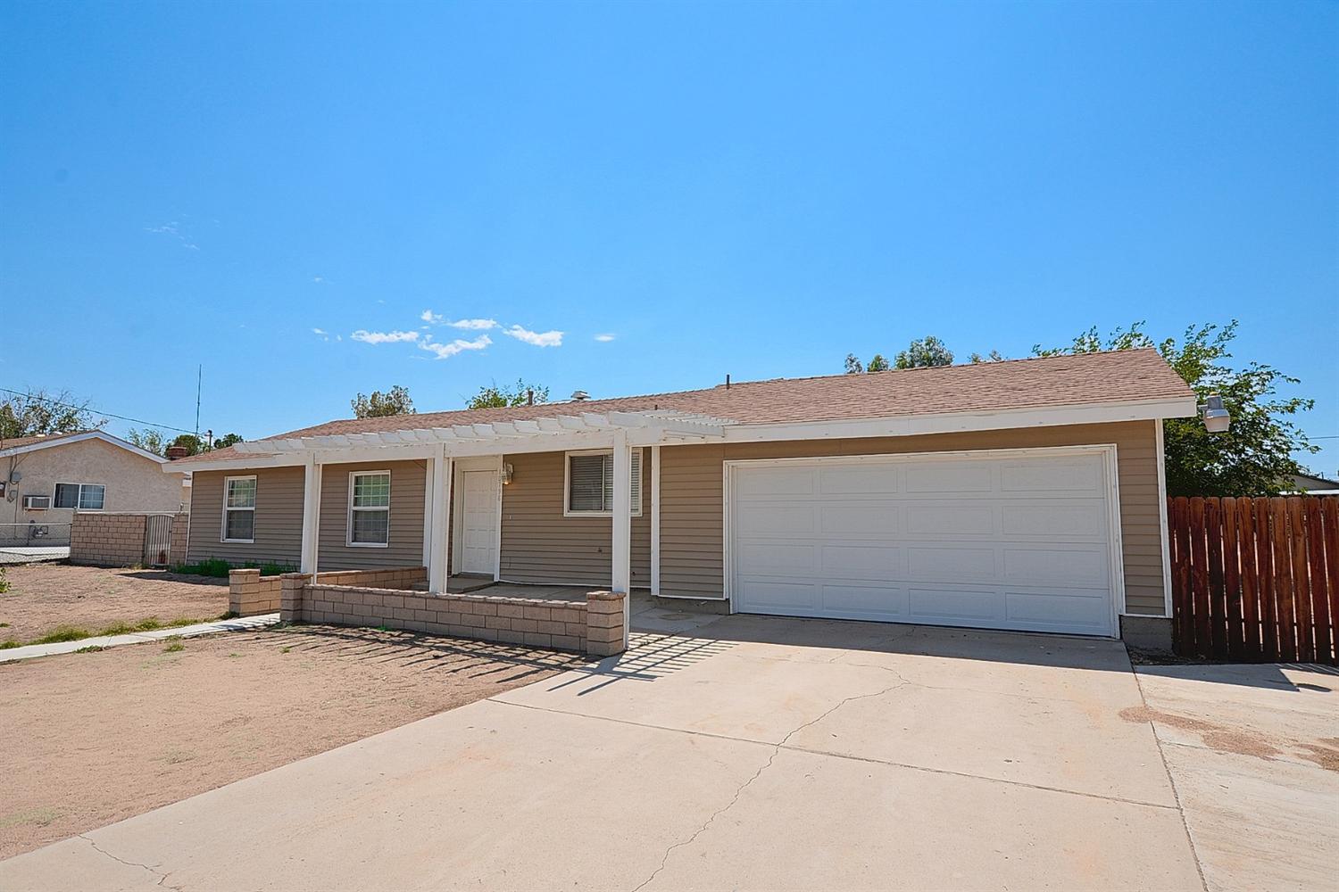 10798Lincoln Avenue, Hesperia, CA 92345