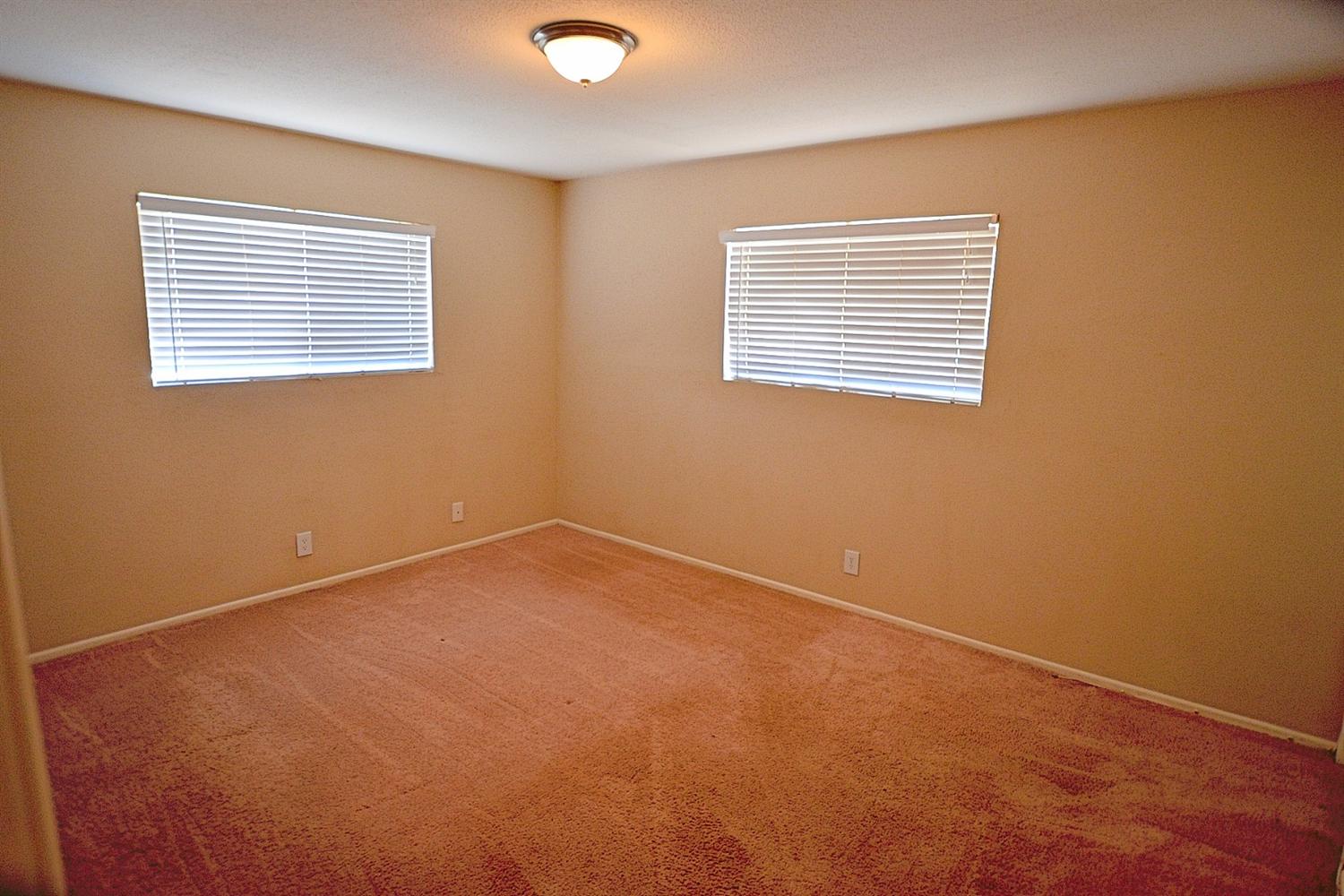 10798Lincoln Avenue, Hesperia, CA 92345